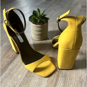 🌟NWT🌟CHELSEA & VIOLET TARA SUEDE, BLOCK HEEL SANDAL